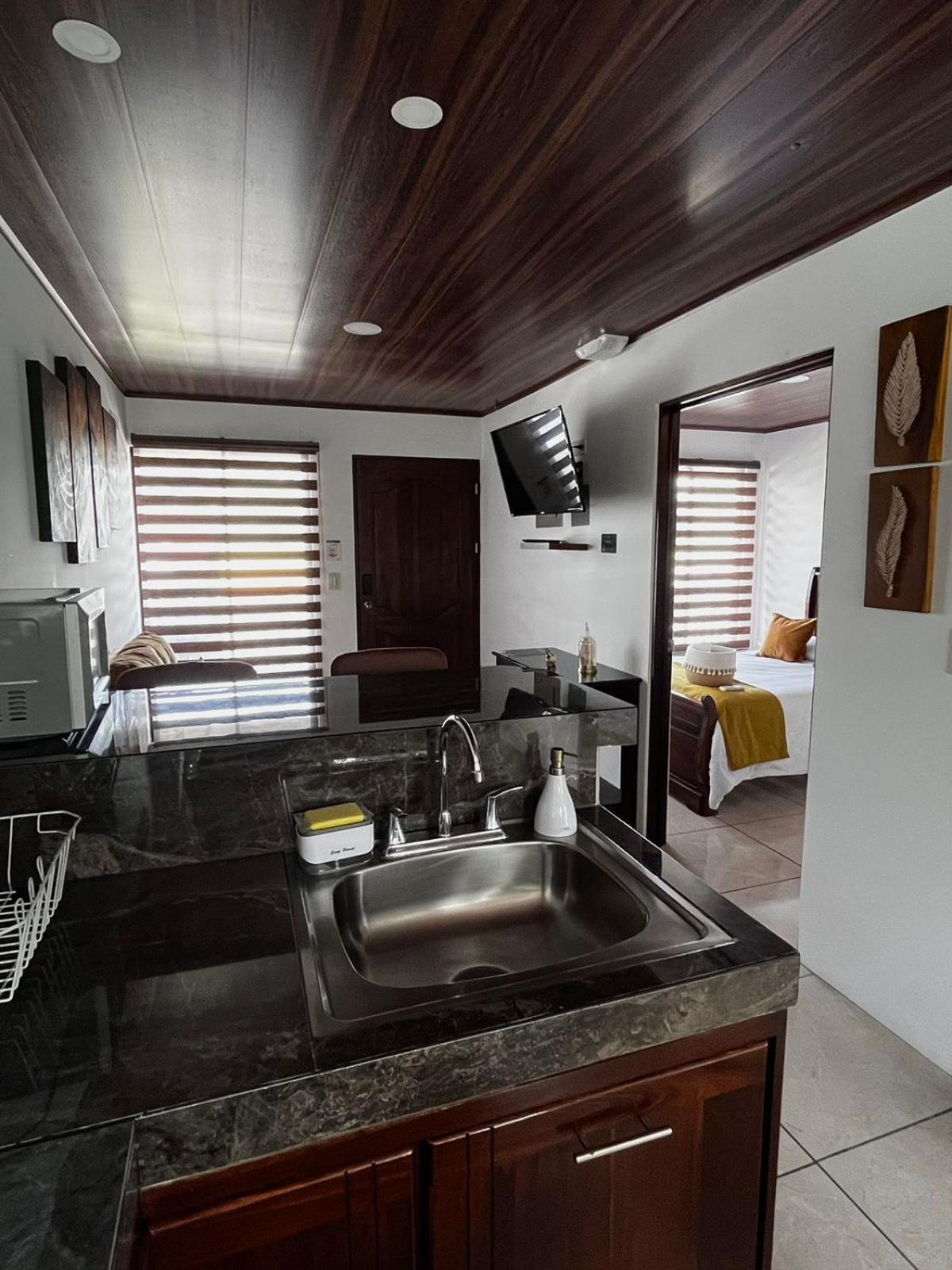 Mevak Apartments Suites La Fortuna Exterior foto